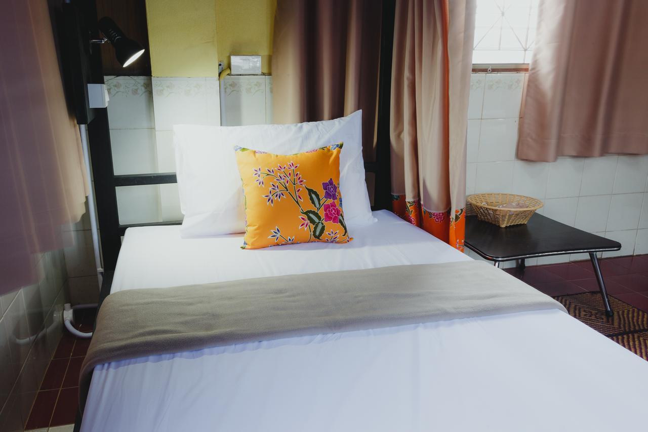 The Aree Hat Yai Hostel エクステリア 写真