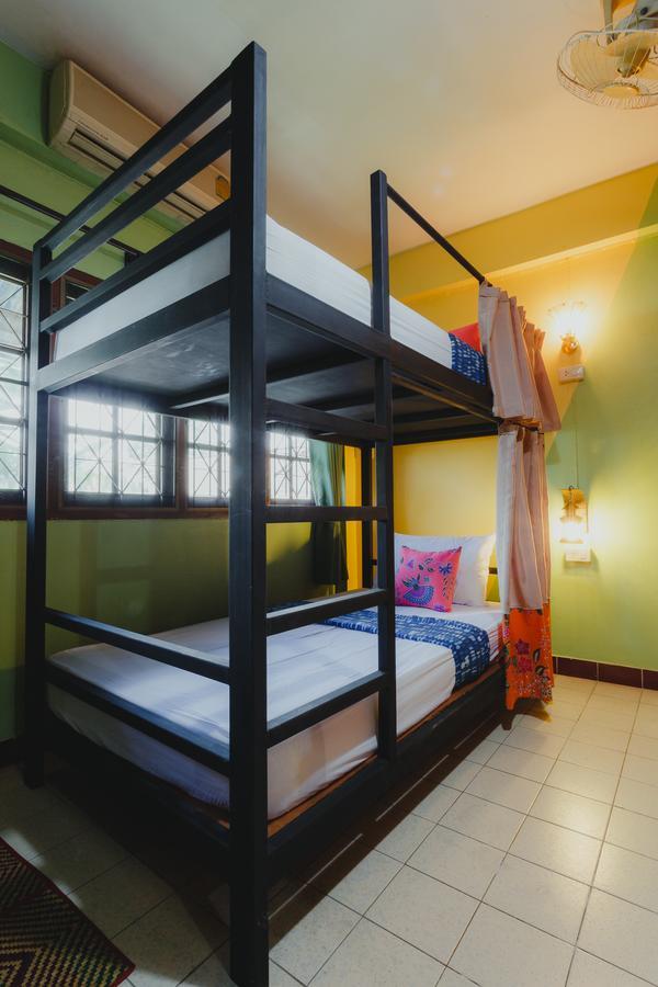 The Aree Hat Yai Hostel エクステリア 写真