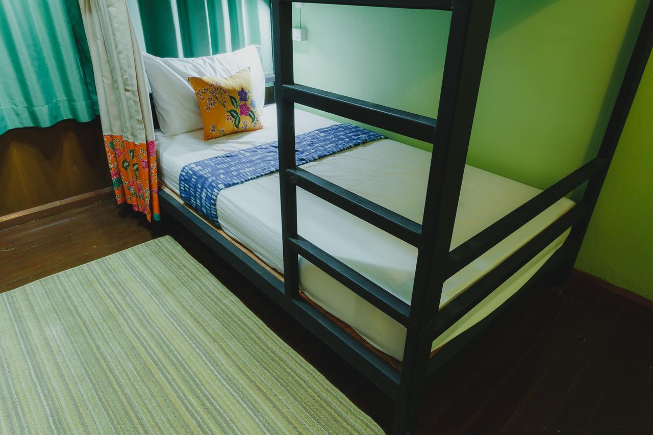 The Aree Hat Yai Hostel エクステリア 写真