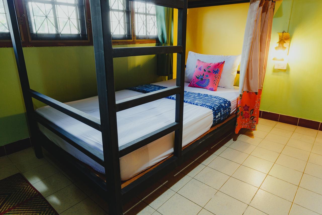 The Aree Hat Yai Hostel エクステリア 写真