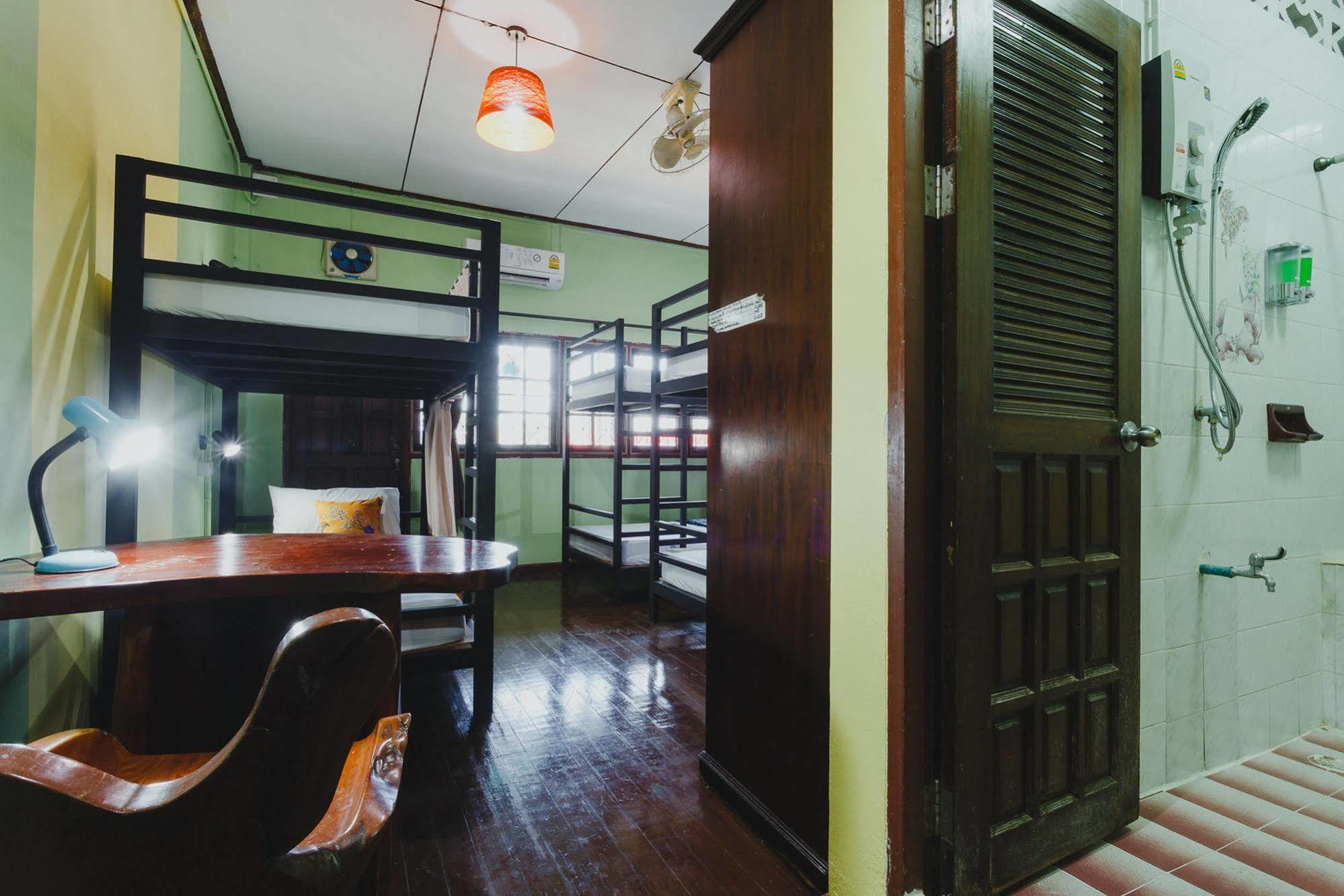 The Aree Hat Yai Hostel エクステリア 写真