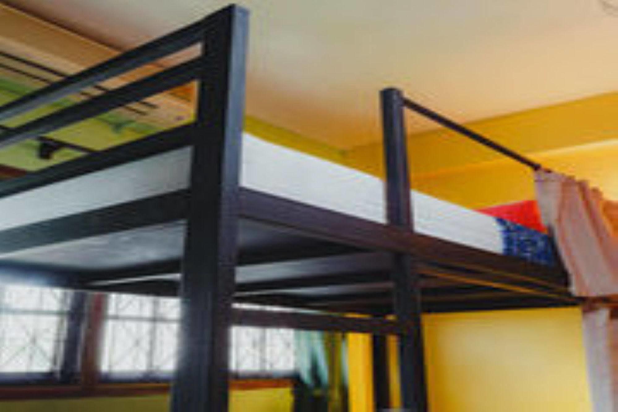 The Aree Hat Yai Hostel エクステリア 写真