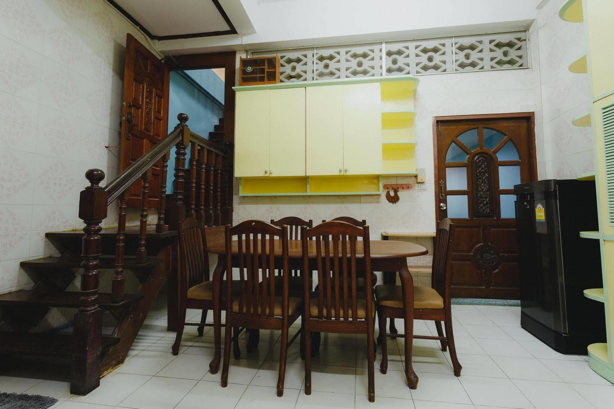 The Aree Hat Yai Hostel エクステリア 写真